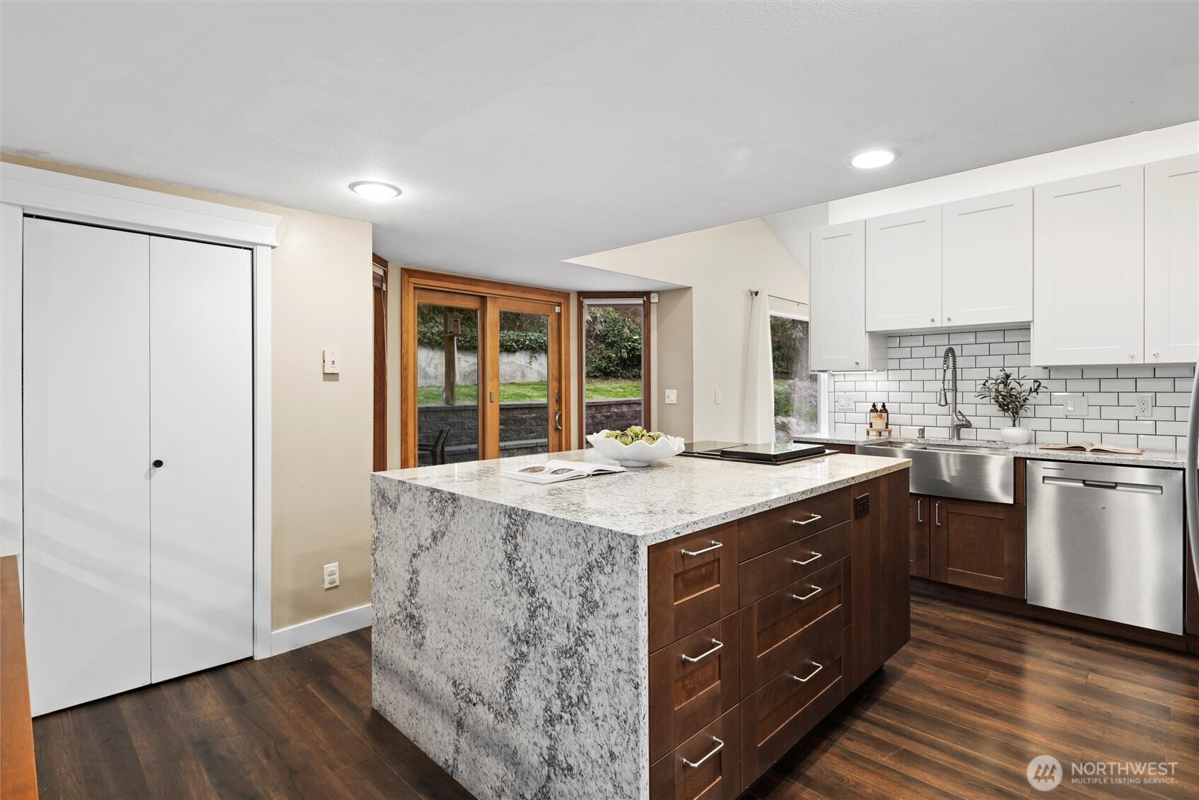 26009 222nd Place SE, Maple Valley, WA 98038