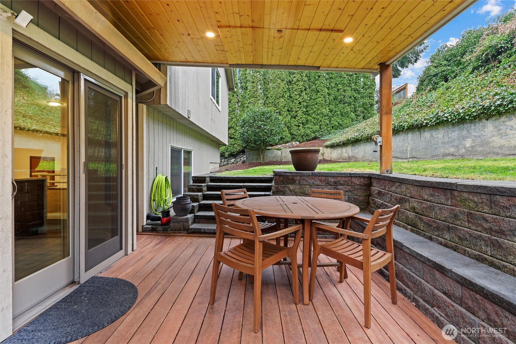 26009 222nd Place SE, Maple Valley, WA 98038