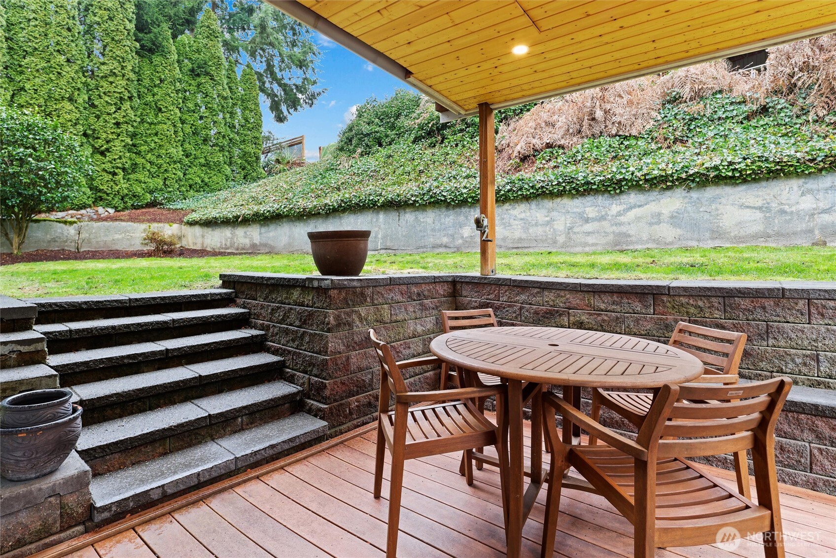 26009 222nd Place SE, Maple Valley, WA 98038