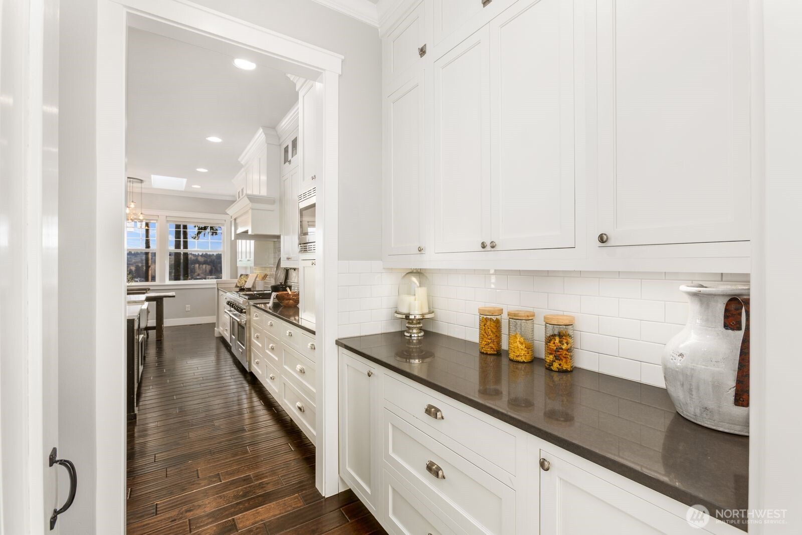 8411 NE 110th Place , Kirkland, WA 98034
