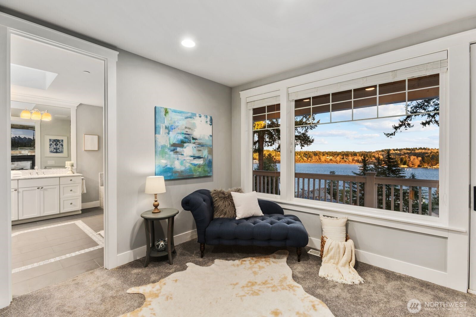 8411 NE 110th Place , Kirkland, WA 98034