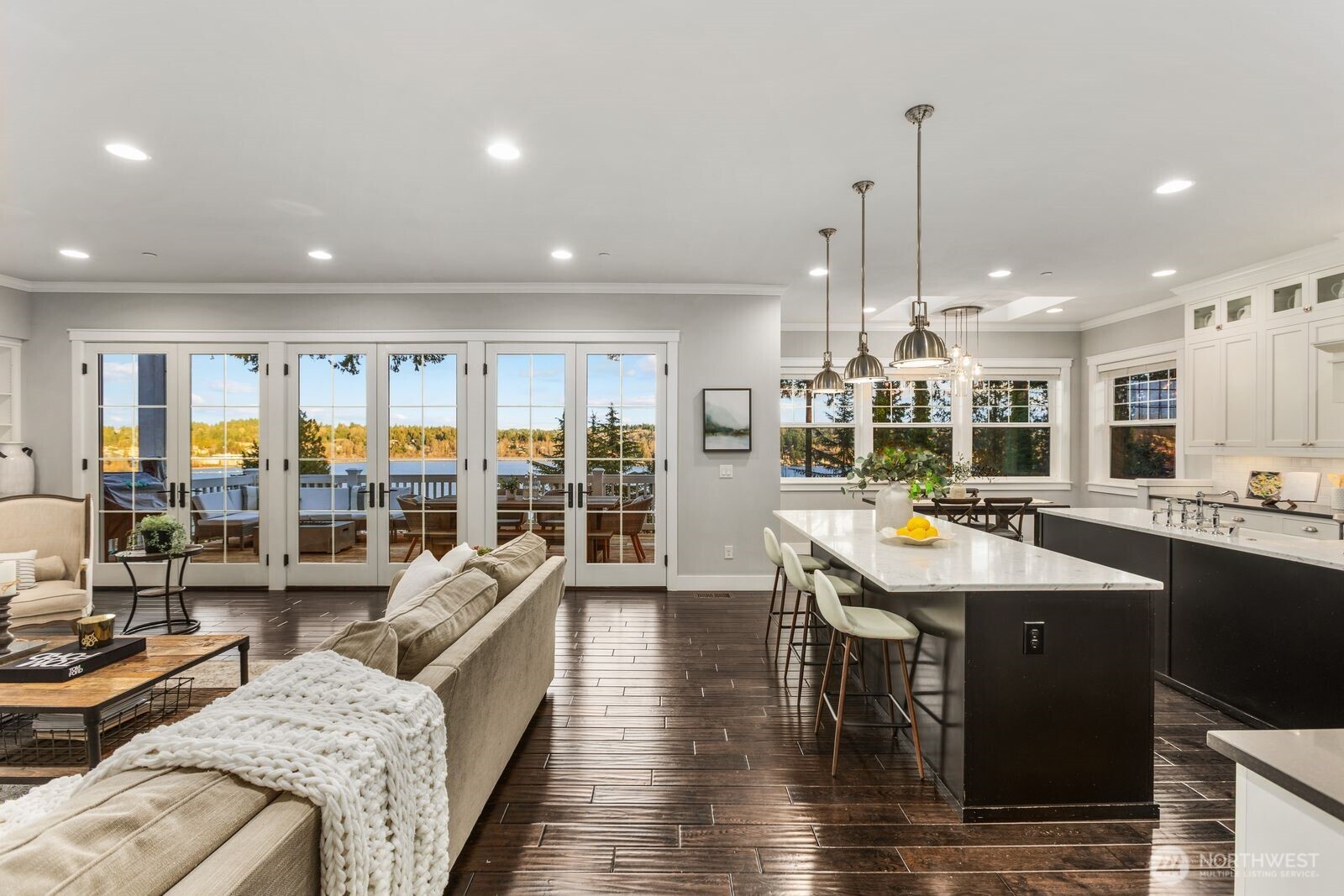 8411 NE 110th Place , Kirkland, WA 98034
