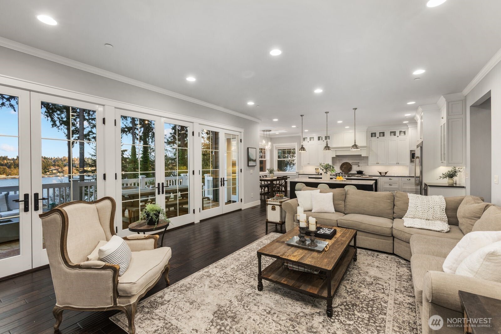 8411 NE 110th Place , Kirkland, WA 98034