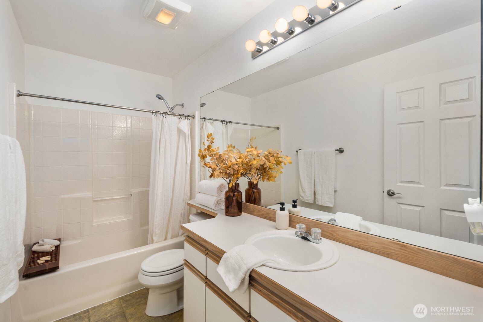 9210 Market Place #P203, Lake Stevens, WA 98258