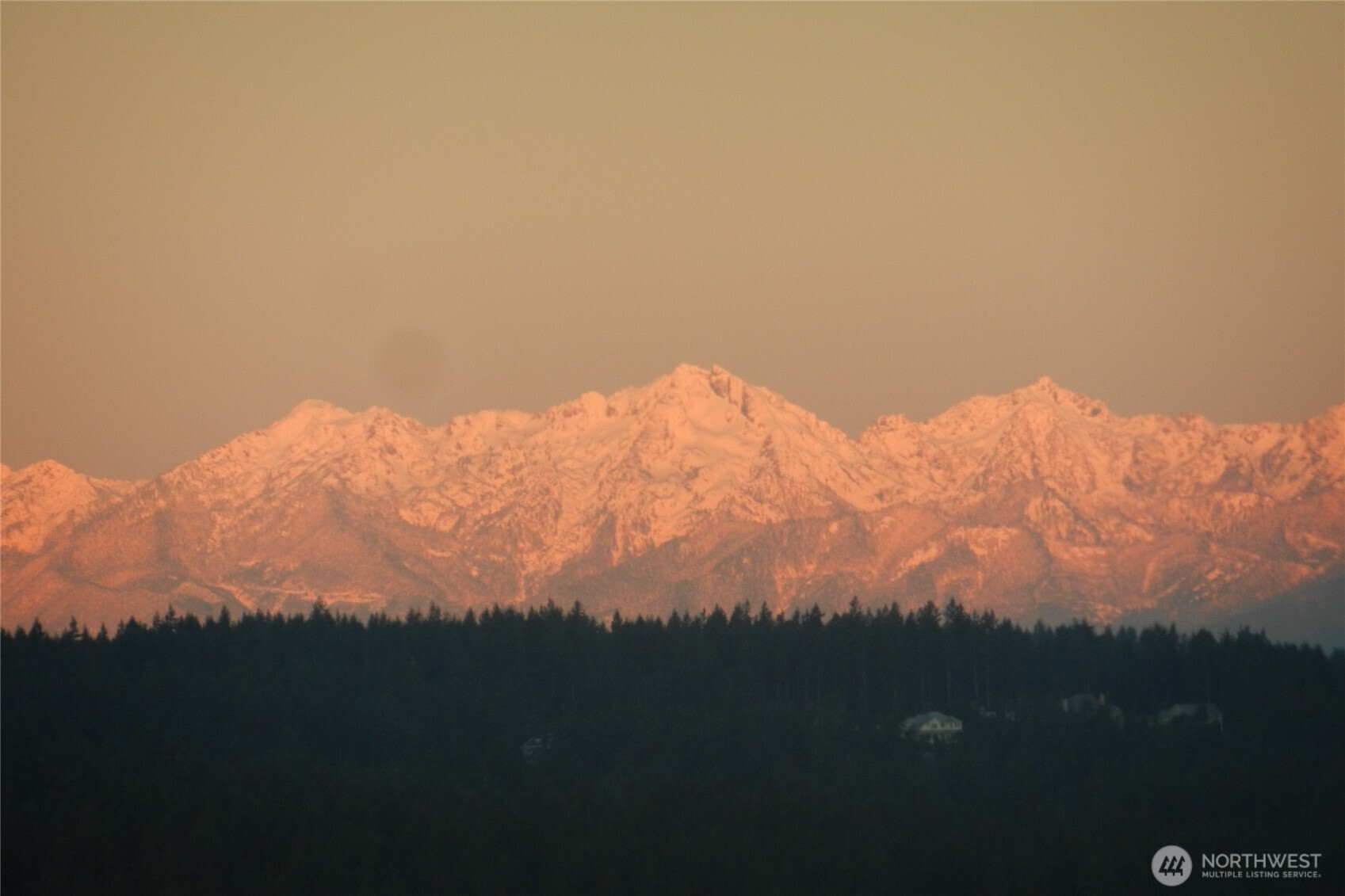 4042 Soundview Drive W, University Place, WA 98466