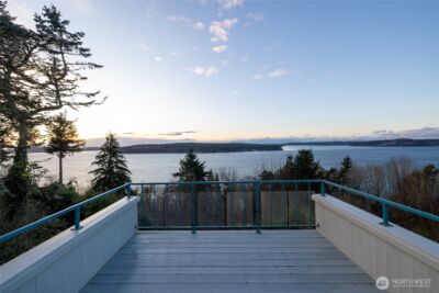 4042 Soundview Drive W, University Place, WA 98466 - Photo 9