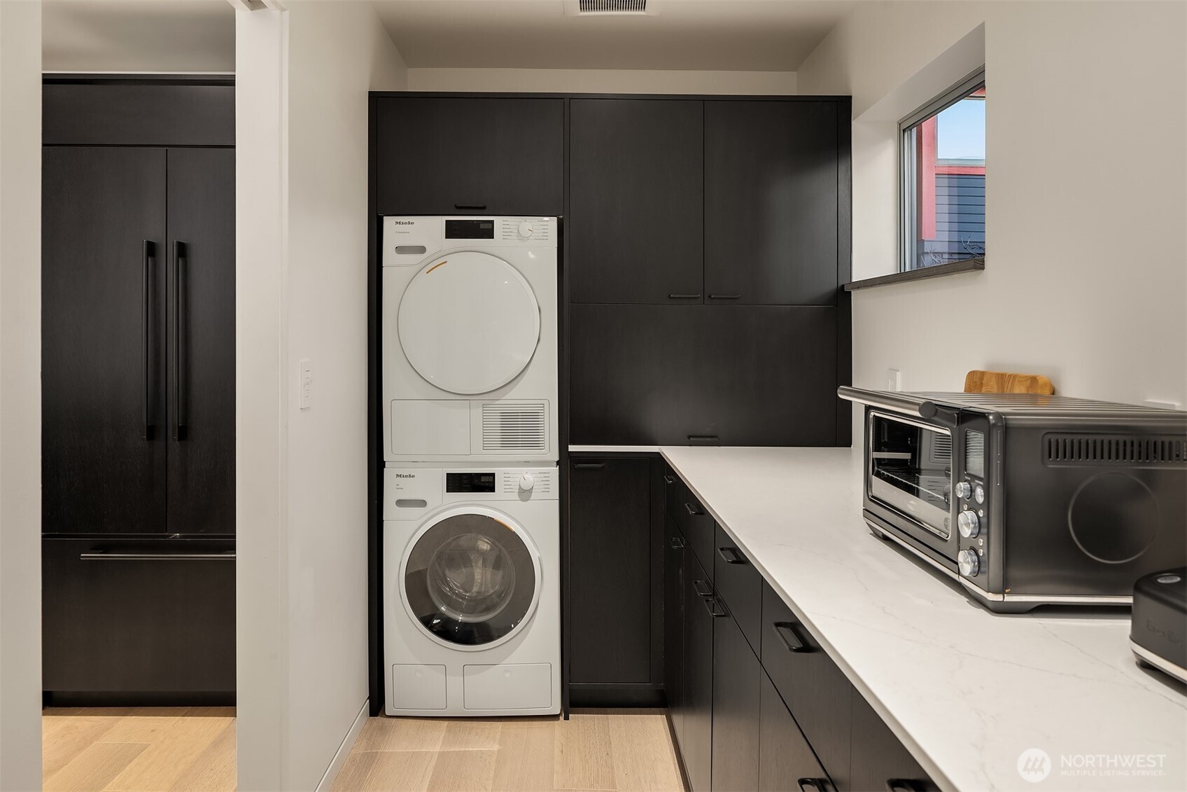 2241 Fairview Avenue E #B, Seattle, WA 98102