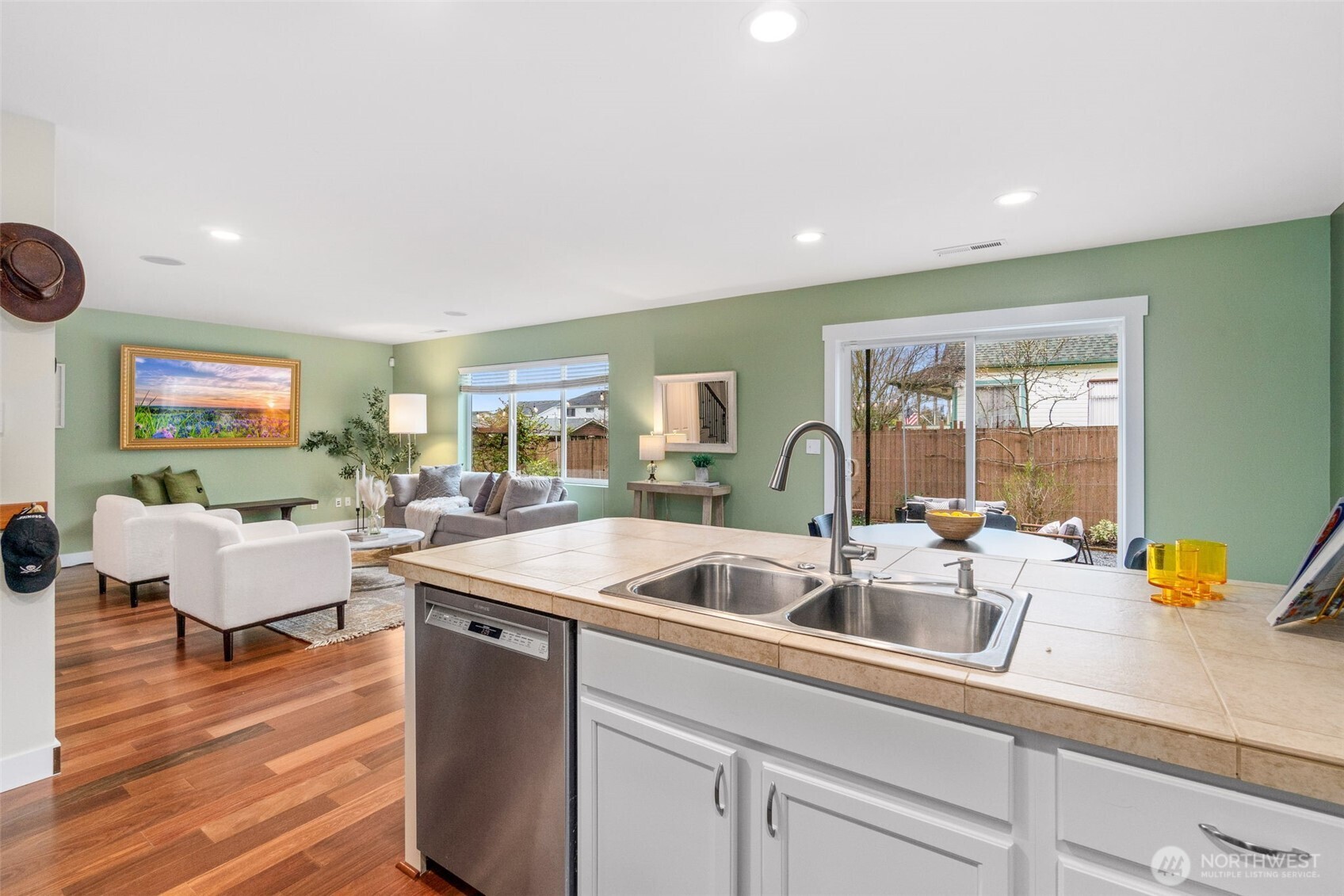 8303 10th Place SE, Lake Stevens, WA 98258