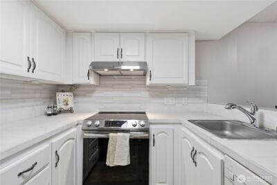 14651 NE 40th Street #C1, Bellevue, WA 98007 - Photo 8