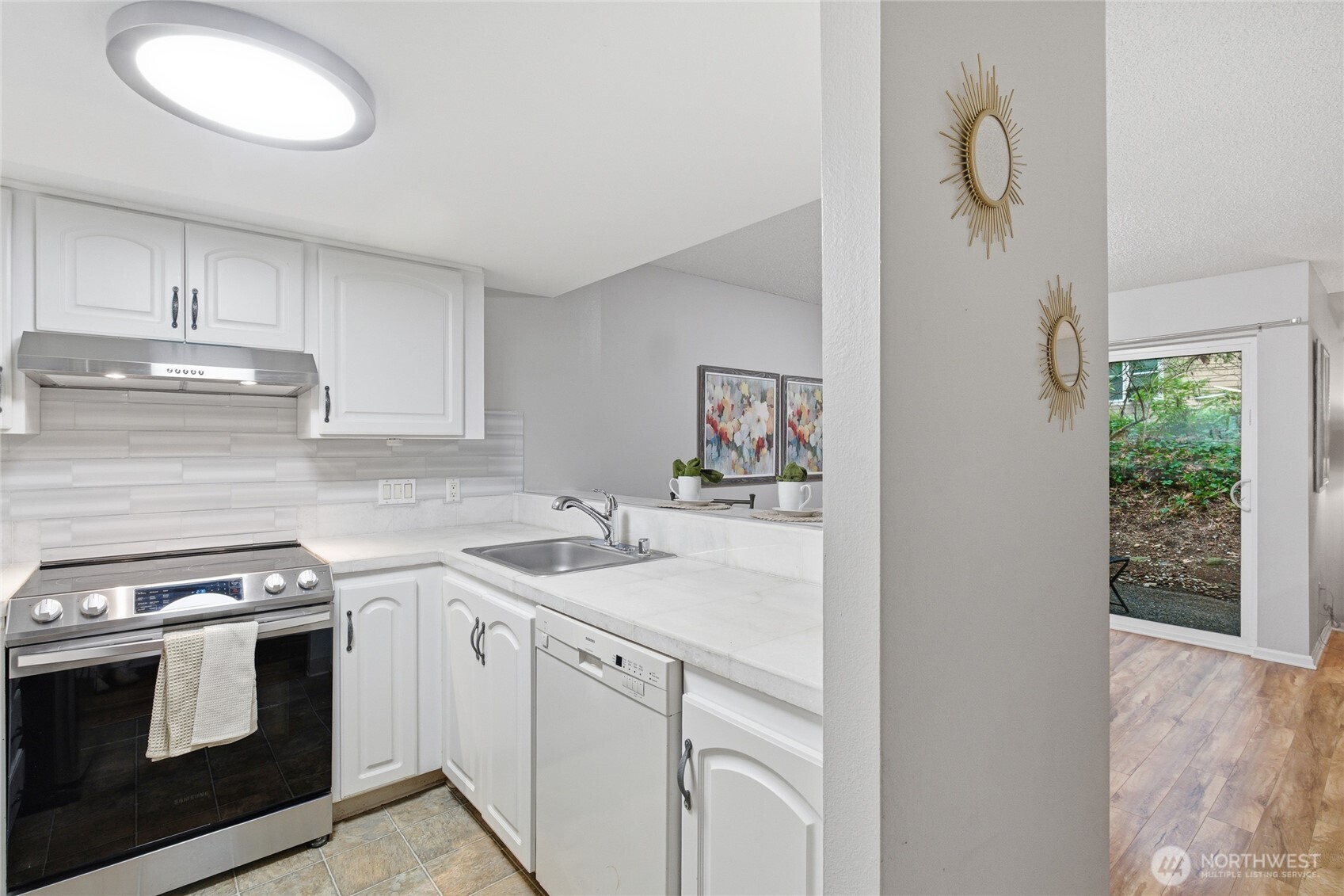 14651 NE 40th Street #C1, Bellevue, WA 98007