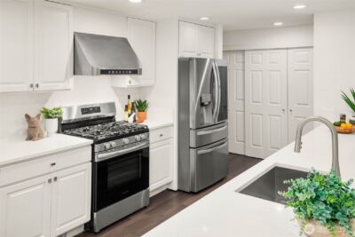 20 Cascade Key , Bellevue, WA 98006 - Photo 10
