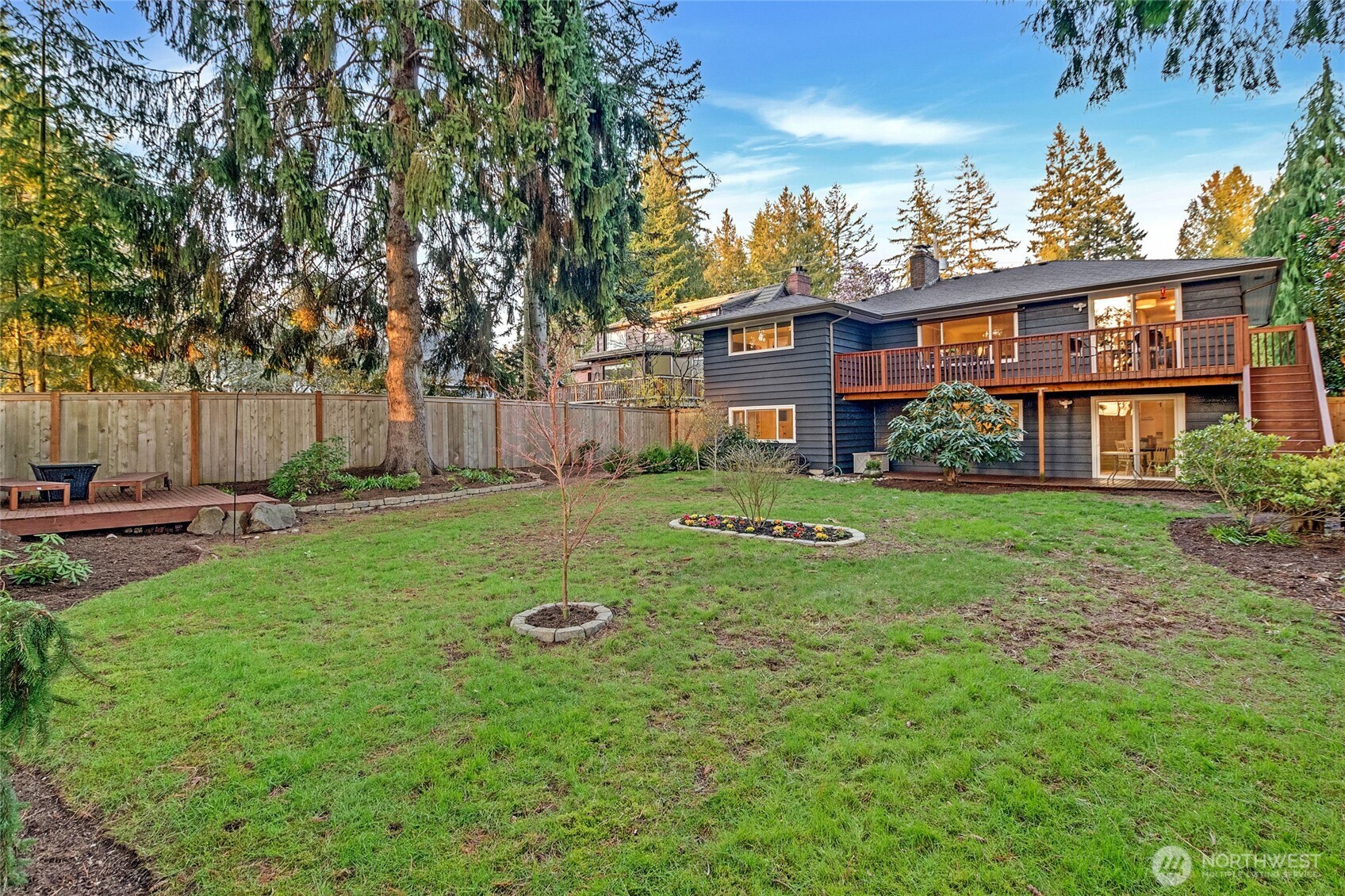 12721 3rd Avenue NW, Seattle, WA 98177