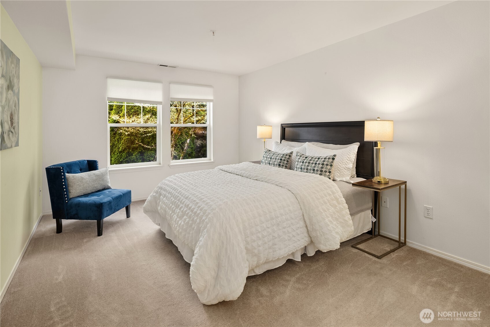 4133 224th Lane SE #213, Issaquah, WA 98029