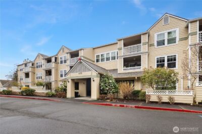 4133 224th Lane SE #213, Issaquah, WA 98029 - Photo 2