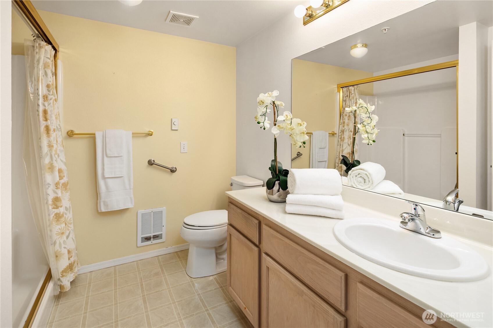 4133 224th Lane SE #213, Issaquah, WA 98029