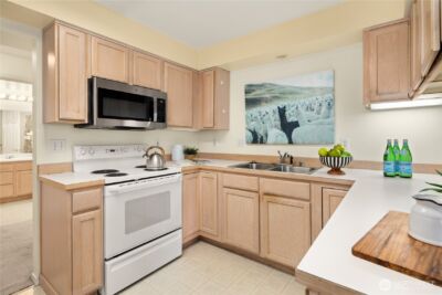 4133 224th Lane SE #213, Issaquah, WA 98029 - Photo 5