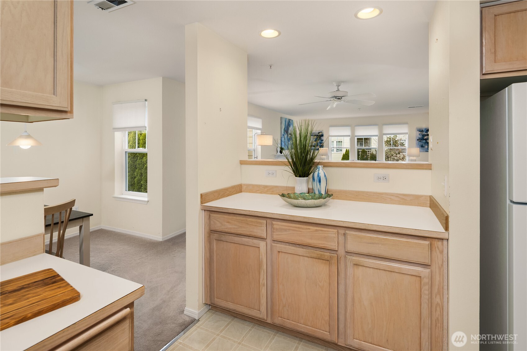 4133 224th Lane SE #213, Issaquah, WA 98029