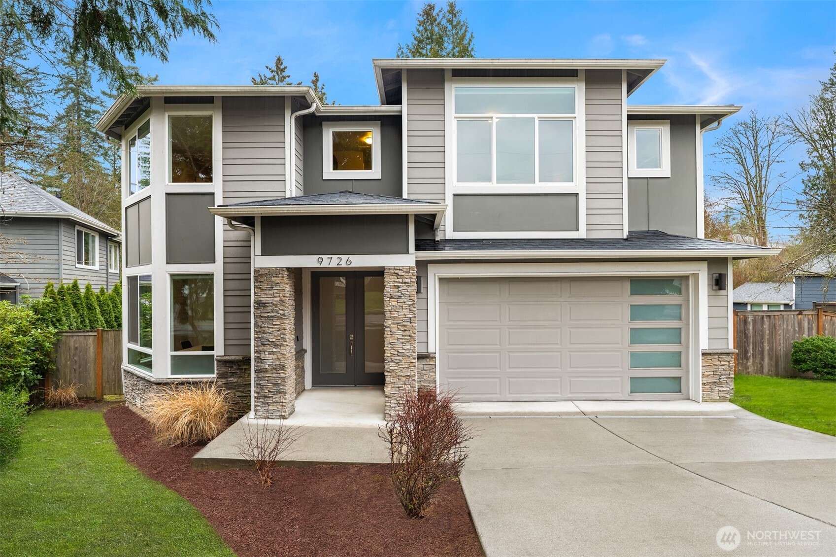 9726 Slater Avenue NE, Kirkland, WA 98033