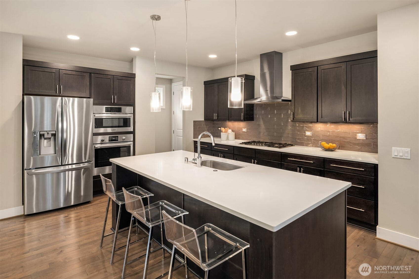 9726 Slater Avenue NE, Kirkland, WA 98033