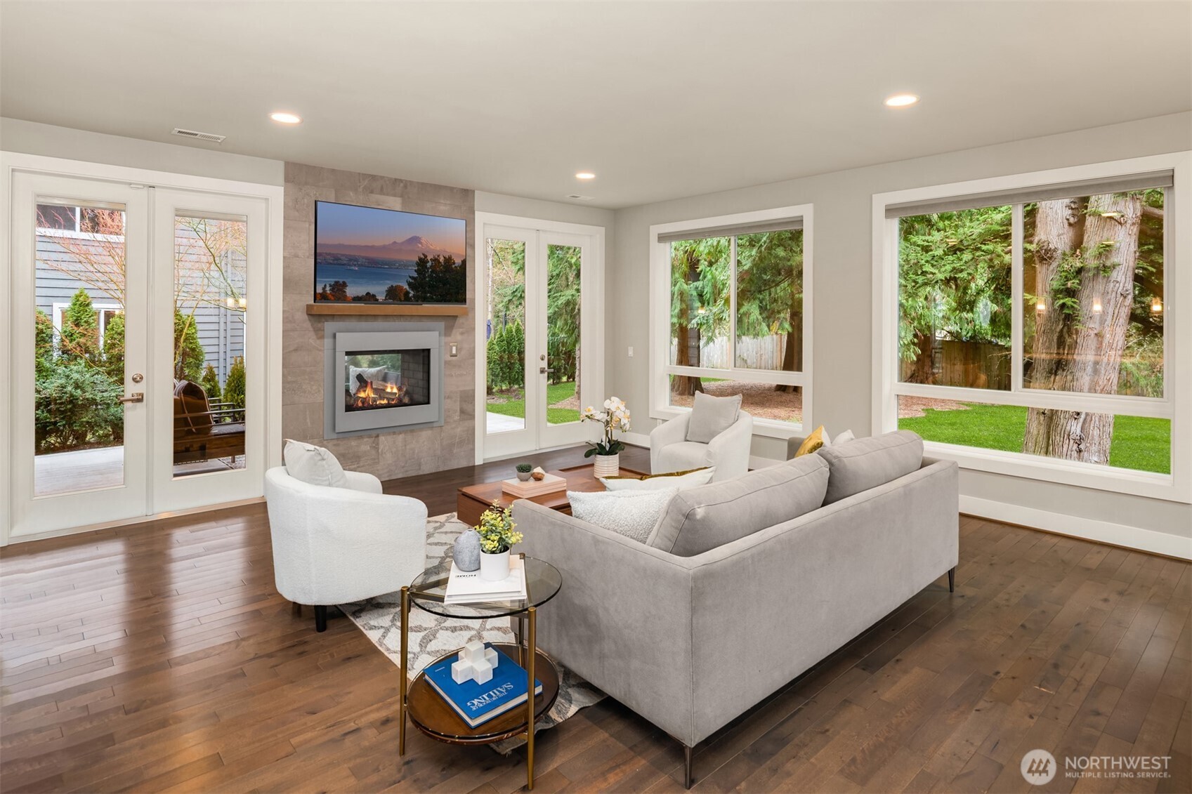 9726 Slater Avenue NE, Kirkland, WA 98033