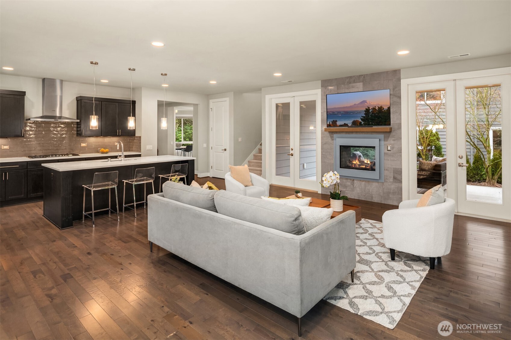 9726 Slater Avenue NE, Kirkland, WA 98033