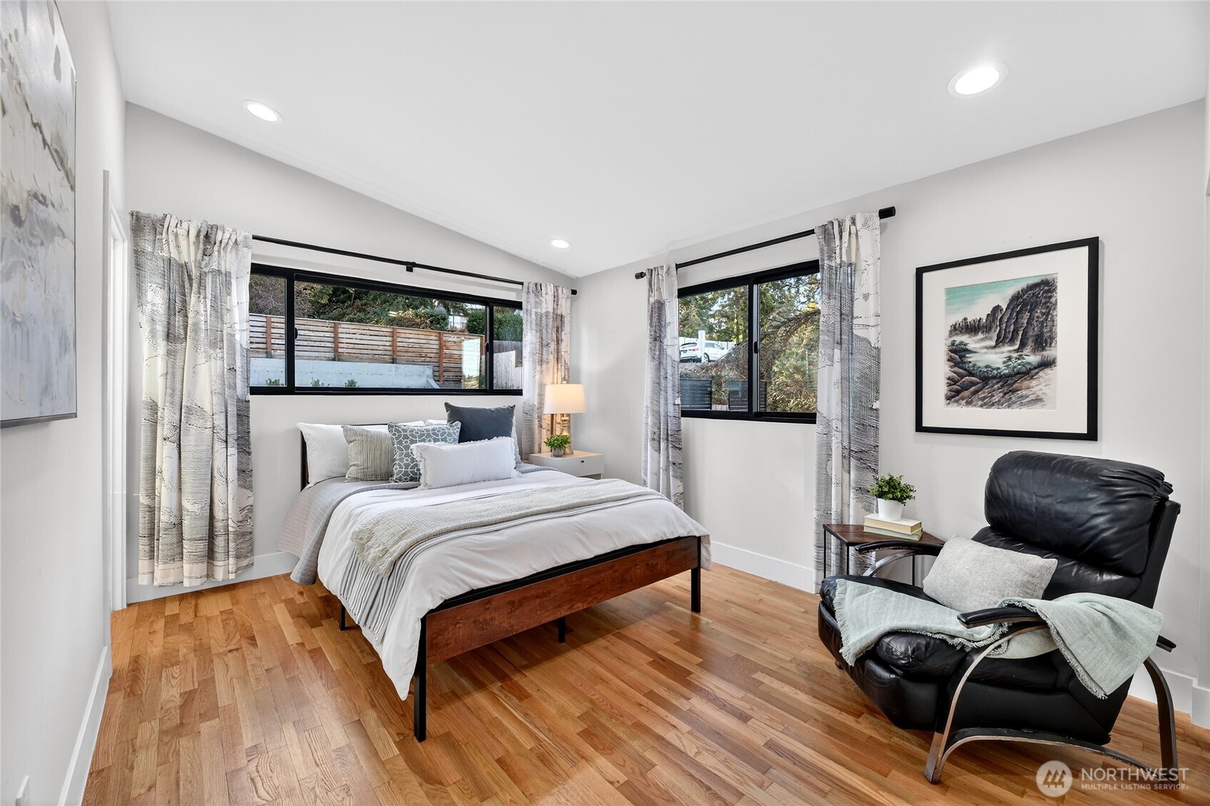 2332 128th Avenue SE, Bellevue, WA 98005