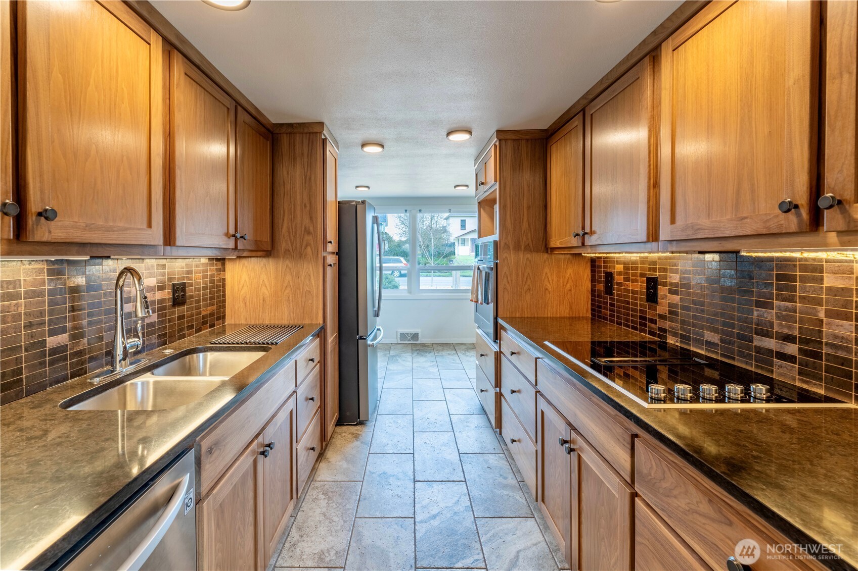 626 E Georgiana Street , Port Angeles, WA 98362