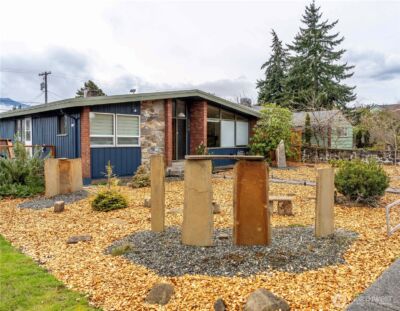 626 E Georgiana Street , Port Angeles, WA 98362 - Photo 2