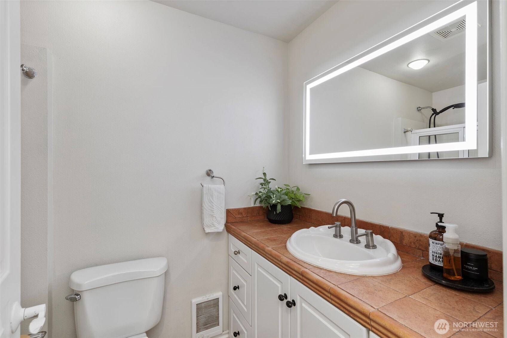 230 May Street W, Port Orchard, WA 98366