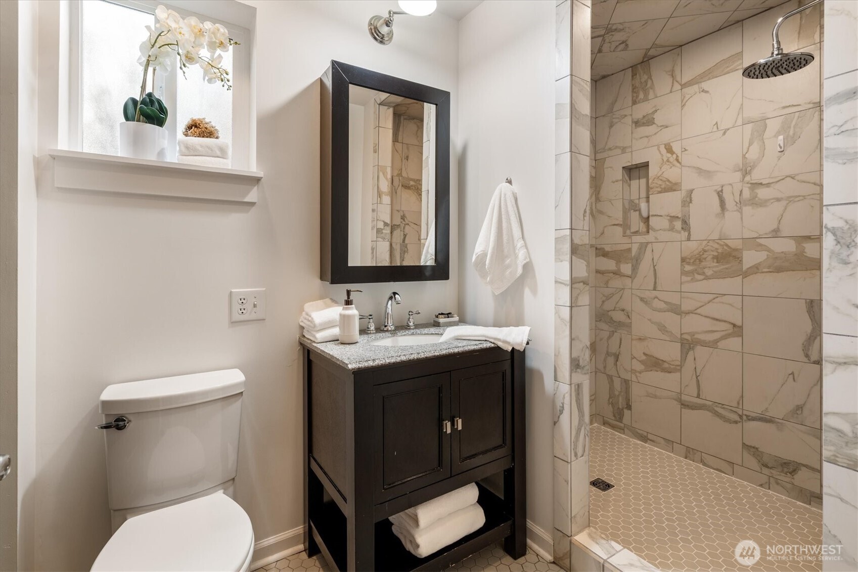 5701 30th Avenue NE, Seattle, WA 98105