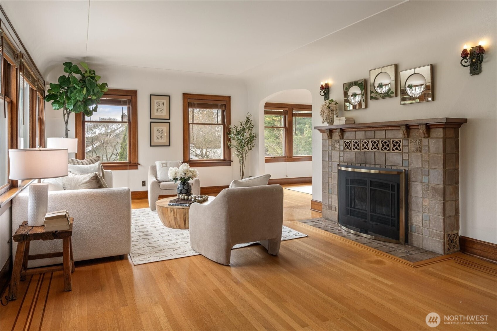 5701 30th Avenue NE, Seattle, WA 98105