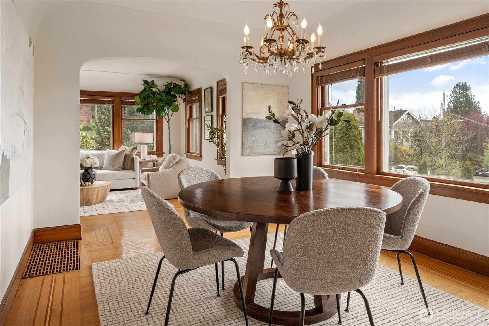 5701 30th Avenue NE, Seattle, WA 98105