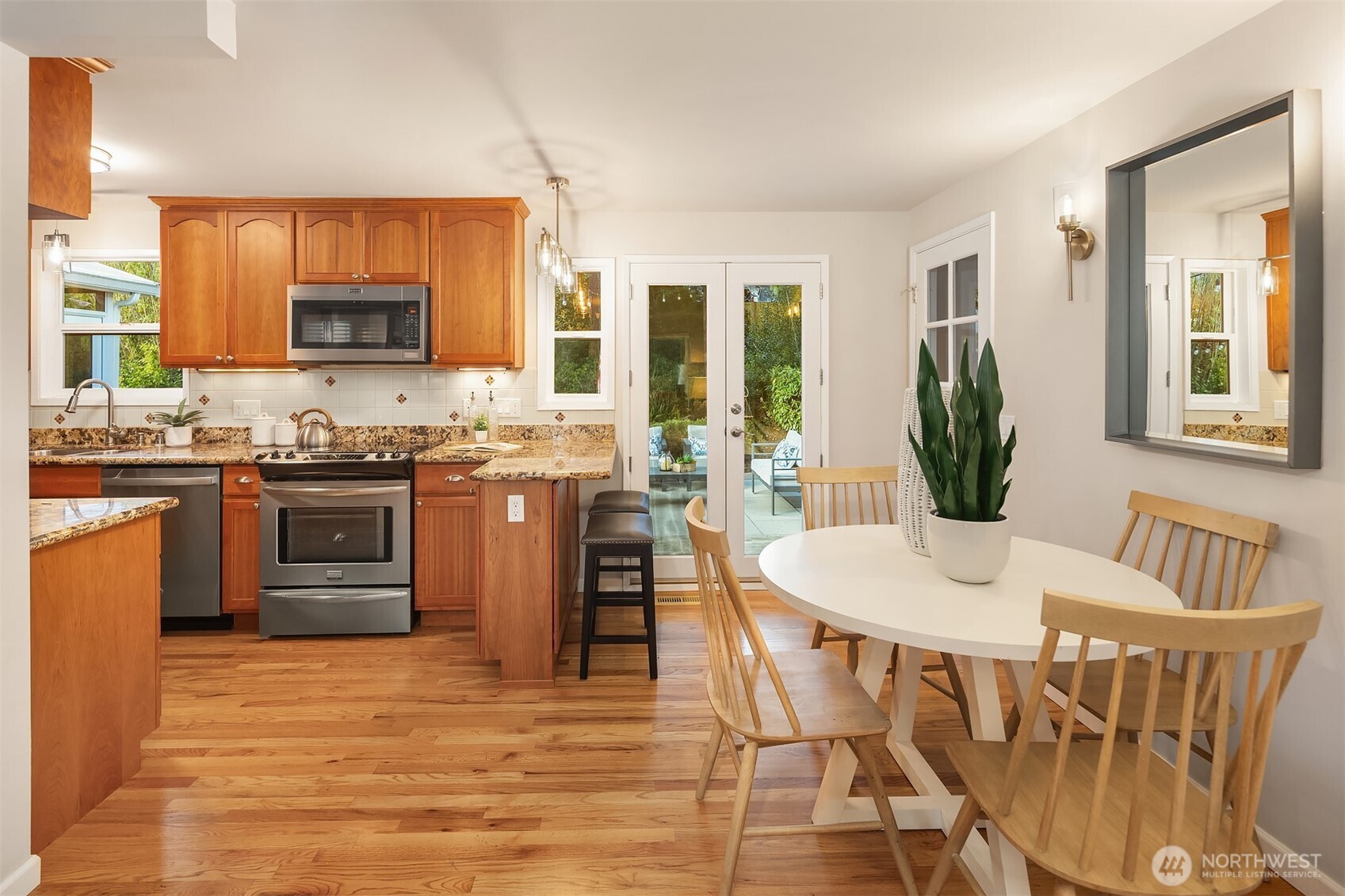 16042 Lake Hills Boulevard , Bellevue, WA 98008-4949