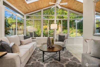 16042 Lake Hills Boulevard , Bellevue, WA 98008-4949 - Photo 14