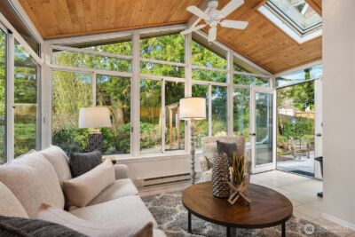 16042 Lake Hills Boulevard , Bellevue, WA 98008-4949 - Photo 15