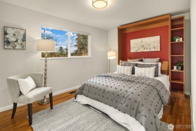 16042 Lake Hills Boulevard , Bellevue, WA 98008-4949 - Photo 17