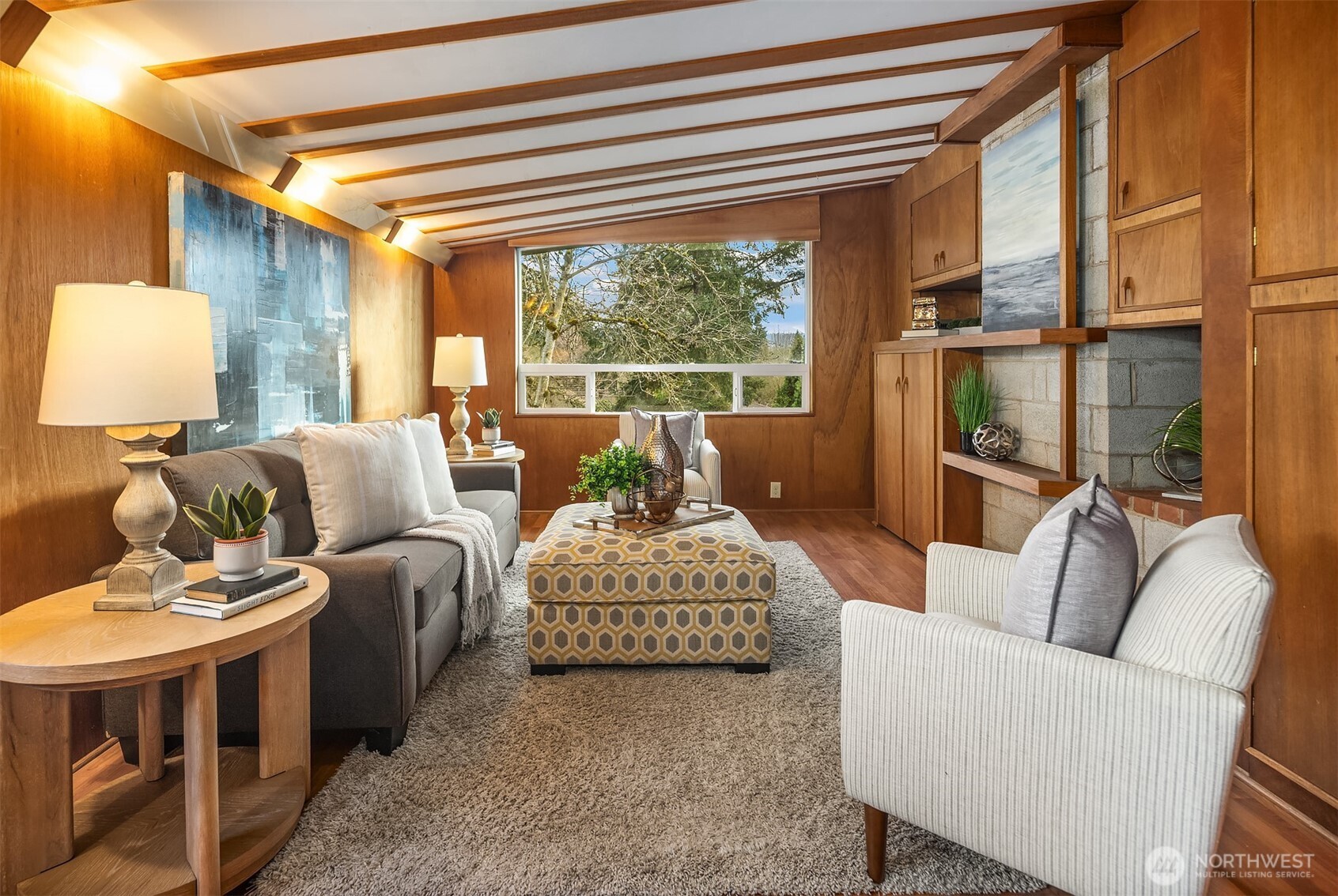 16042 Lake Hills Boulevard , Bellevue, WA 98008-4949