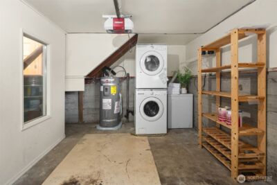 16042 Lake Hills Boulevard , Bellevue, WA 98008-4949 - Photo 21