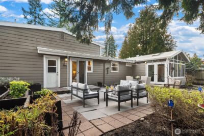 16042 Lake Hills Boulevard , Bellevue, WA 98008-4949 - Photo 24
