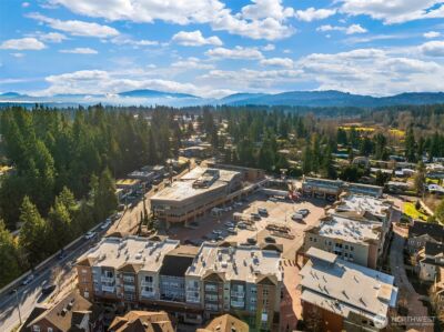 16042 Lake Hills Boulevard , Bellevue, WA 98008-4949 - Photo 30
