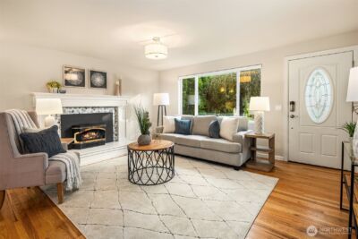 16042 Lake Hills Boulevard , Bellevue, WA 98008-4949 - Photo 5