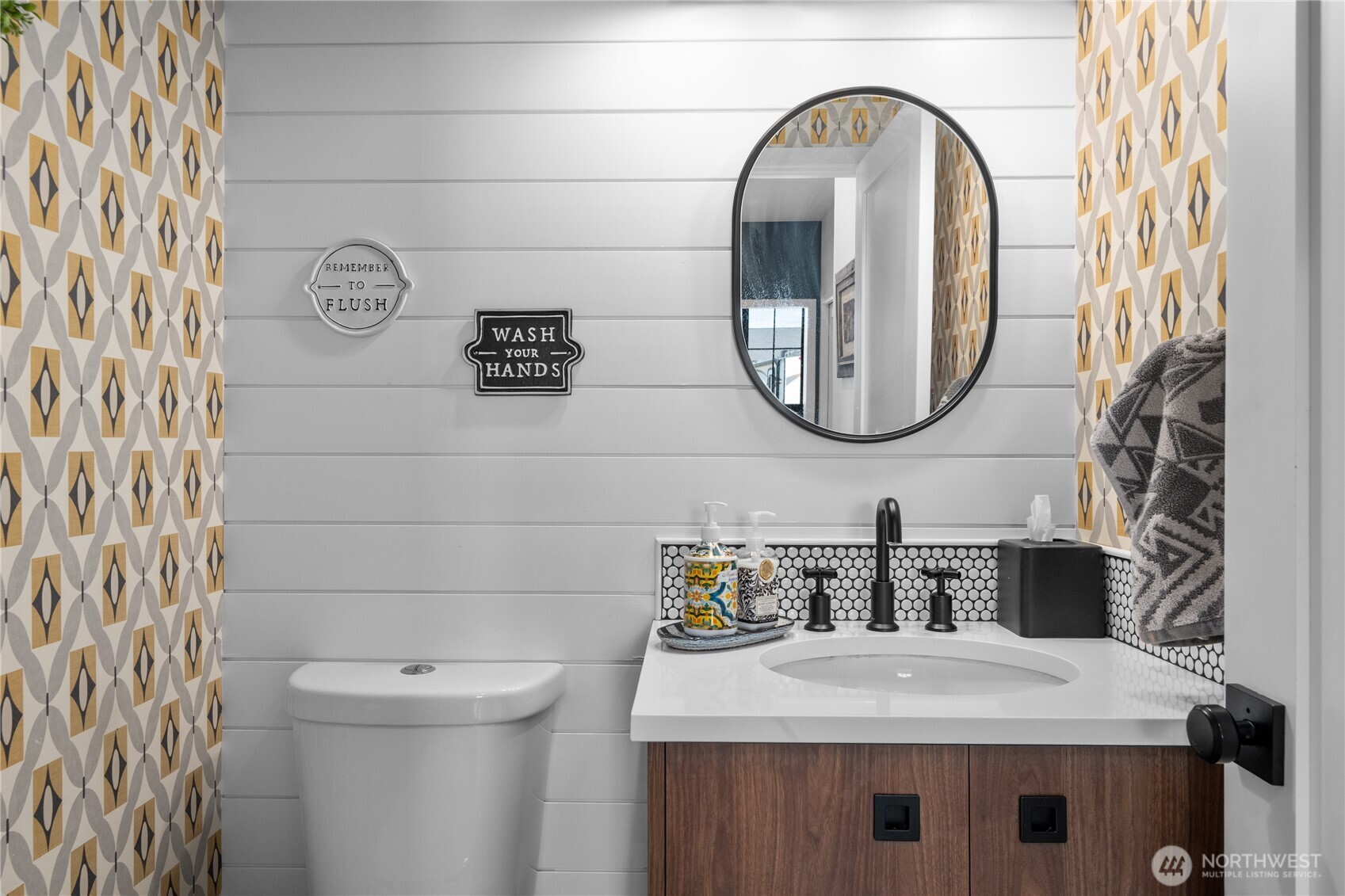 485 Hidden Lane , Chelan, WA 98816