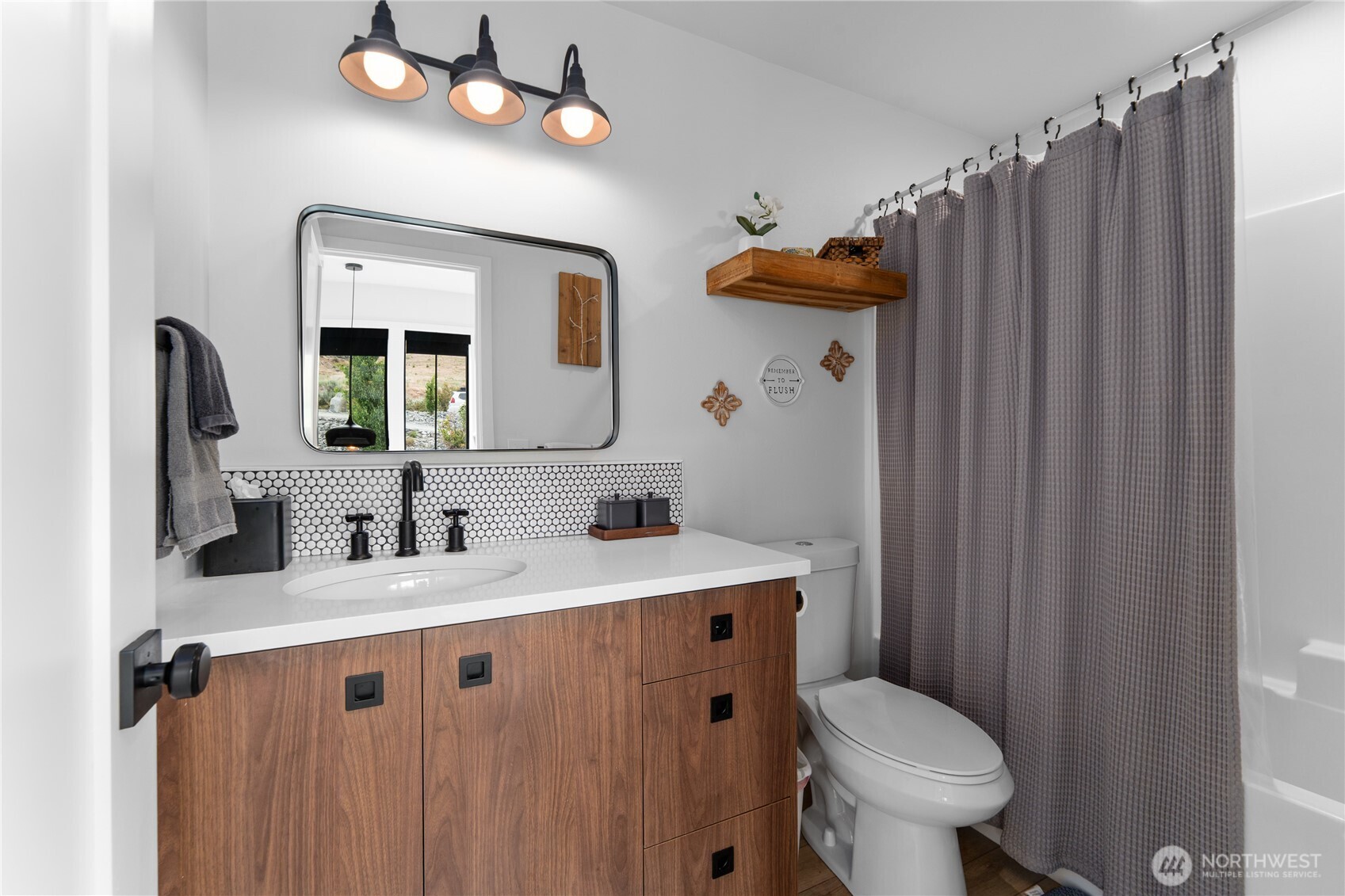 485 Hidden Lane , Chelan, WA 98816