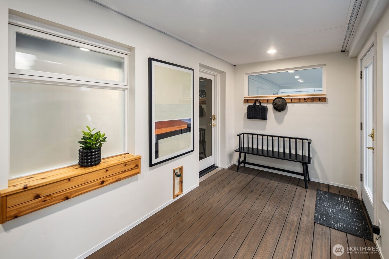 2647 39th Avenue W, Seattle, WA 98199