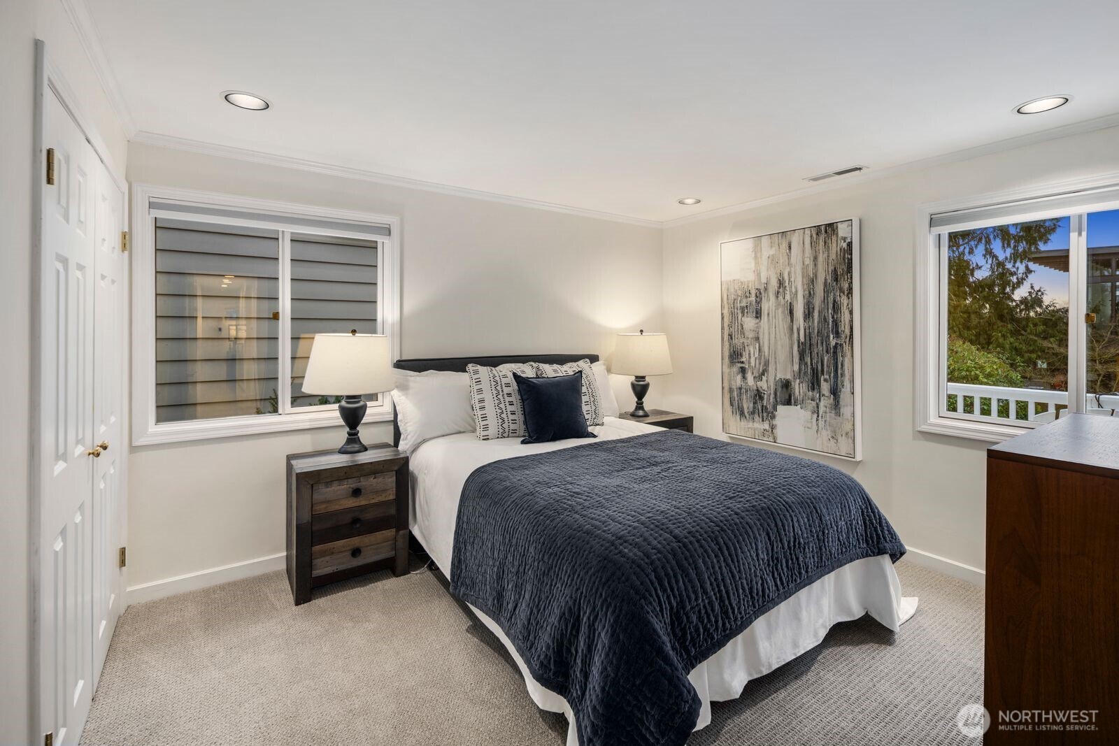 2647 39th Avenue W, Seattle, WA 98199