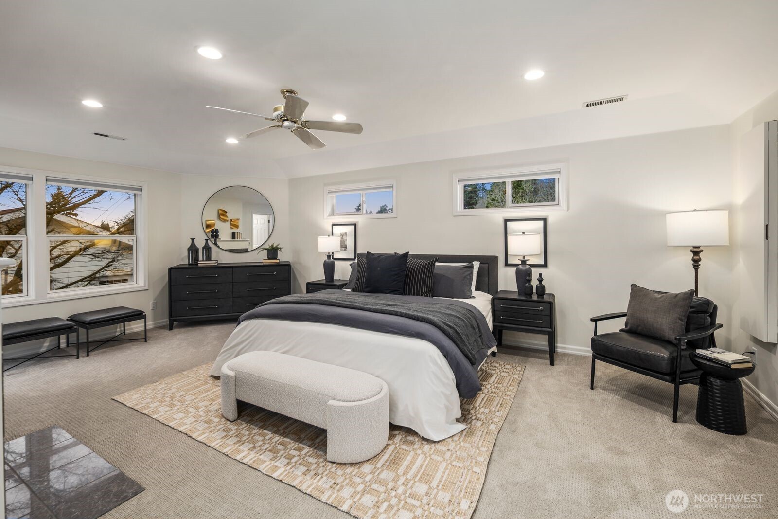 2647 39th Avenue W, Seattle, WA 98199