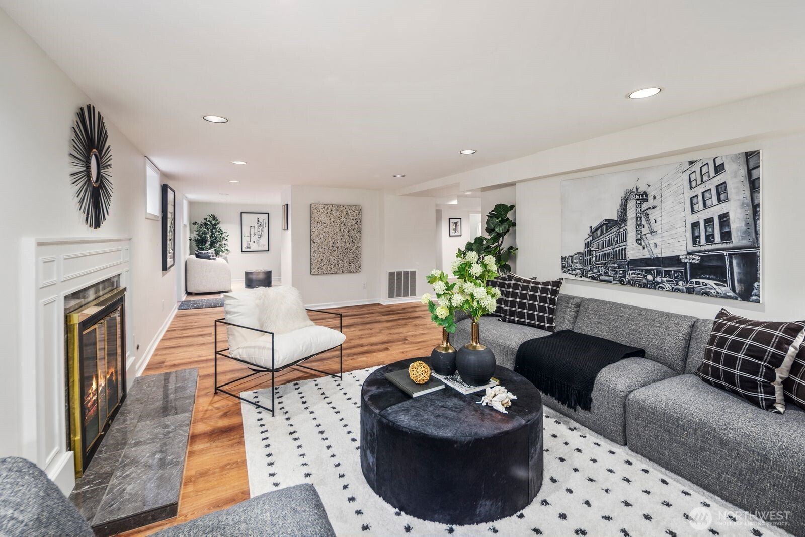 2647 39th Avenue W, Seattle, WA 98199