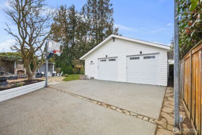 2647 39th Avenue W, Seattle, WA 98199 - Photo 37