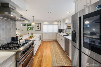 2647 39th Avenue W, Seattle, WA 98199 - Photo 6