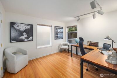 2647 39th Avenue W, Seattle, WA 98199 - Photo 10